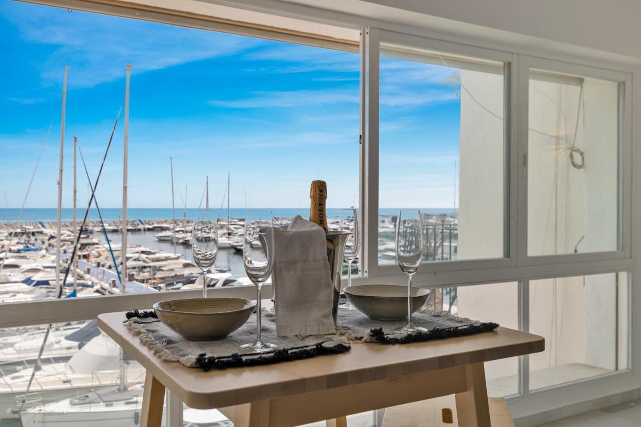 Apartamento Luxurious Frontline Penthouse In Puerto Banus Marbella Exterior foto