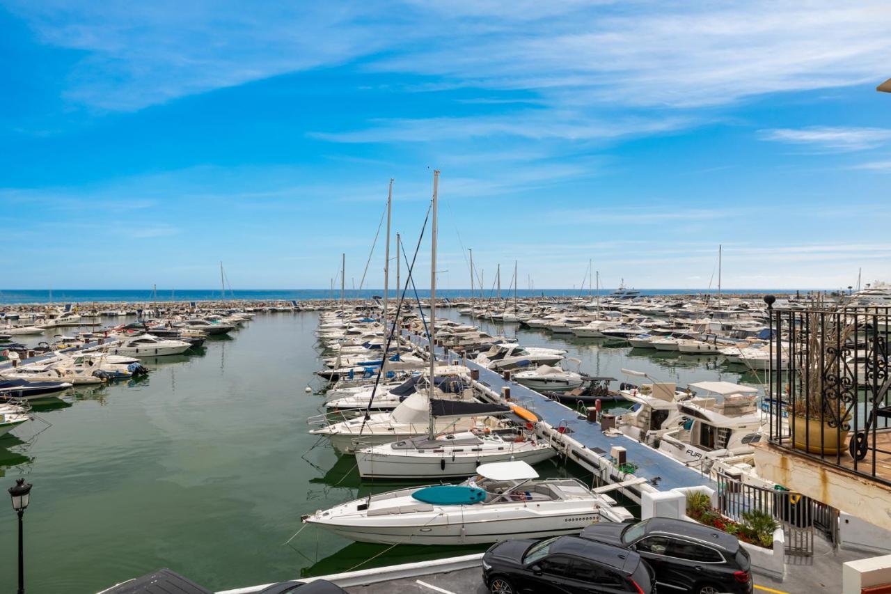 Apartamento Luxurious Frontline Penthouse In Puerto Banus Marbella Exterior foto